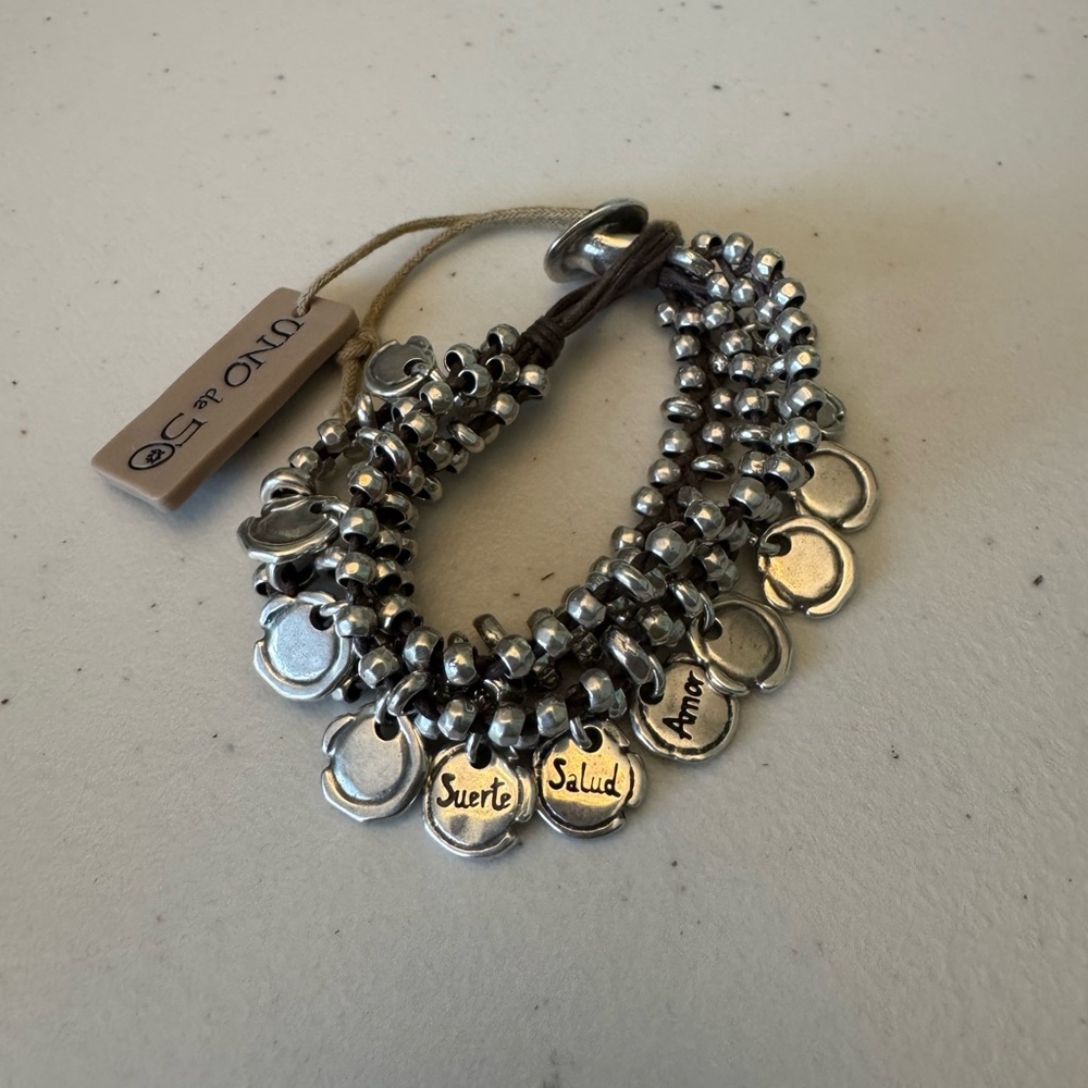 NEW Lacrado Sealed Bracelet - UNO de 50